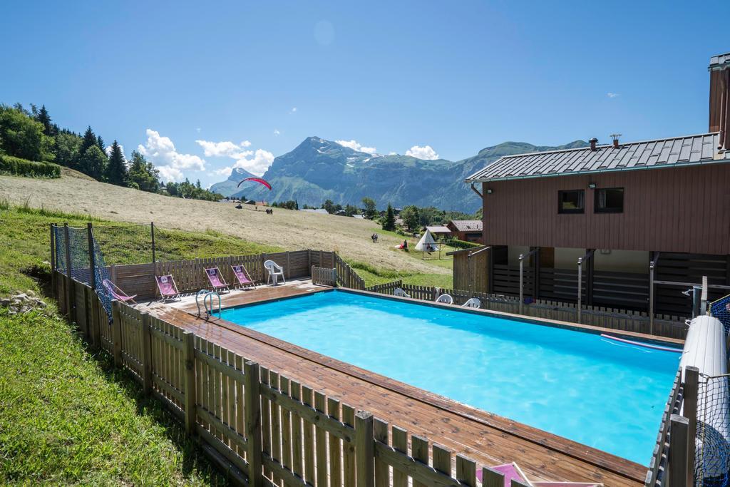 Village De Vacances Les Flocons Verts เลการ์รอซ-ดาราช ภายนอก รูปภาพ