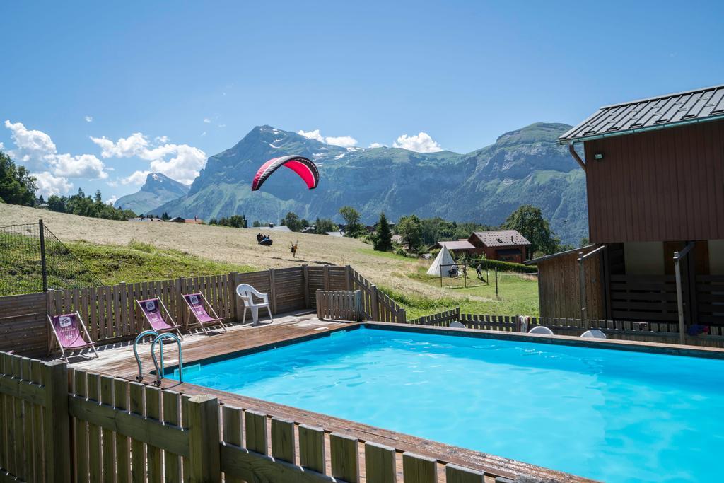 Village De Vacances Les Flocons Verts เลการ์รอซ-ดาราช ภายนอก รูปภาพ